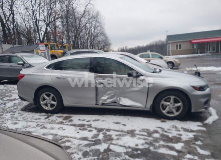 Photo 14 of 2017 Chevrolet Malibu LS (VIN 1G1ZB5ST9HF140085)