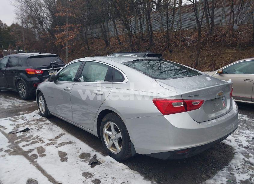 Photo 3 of 2017 Chevrolet Malibu LS (VIN 1G1ZB5ST9HF140085)