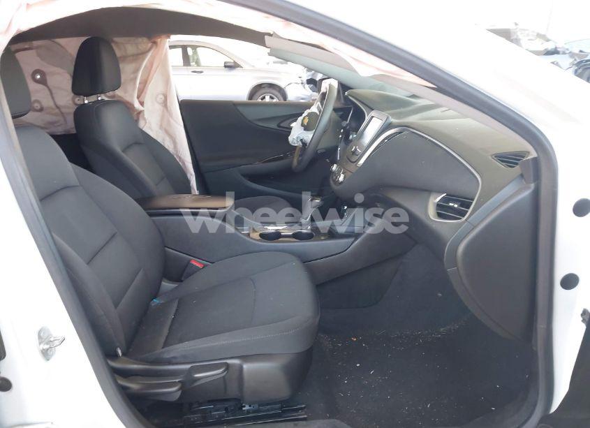 Photo 5 of 2017 Chevrolet Malibu LS (VIN 1G1ZB5ST9HF144377)