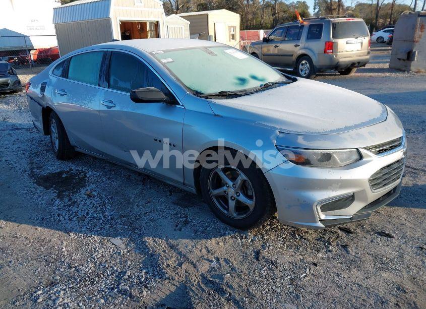 2017 Chevrolet Malibu LS (VIN 1G1ZB5ST9HF272831) main photo