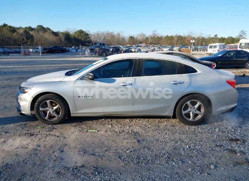 Photo 14 of 2017 Chevrolet Malibu LS (VIN 1G1ZB5ST9HF272831)