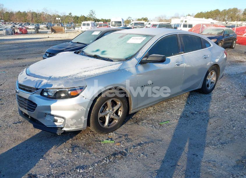 Photo 2 of 2017 Chevrolet Malibu LS (VIN 1G1ZB5ST9HF272831)