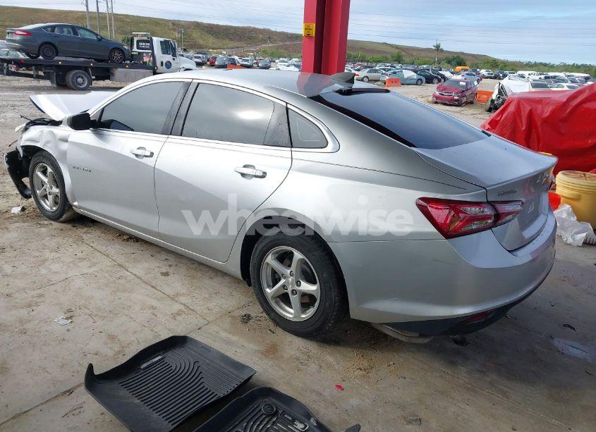 Photo 3 of 2018 Chevrolet Malibu 1LS (VIN 1G1ZB5ST9JF176204)