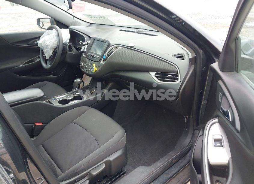 Photo 5 of 2018 Chevrolet Malibu 1LS (VIN 1G1ZB5ST9JF182228)