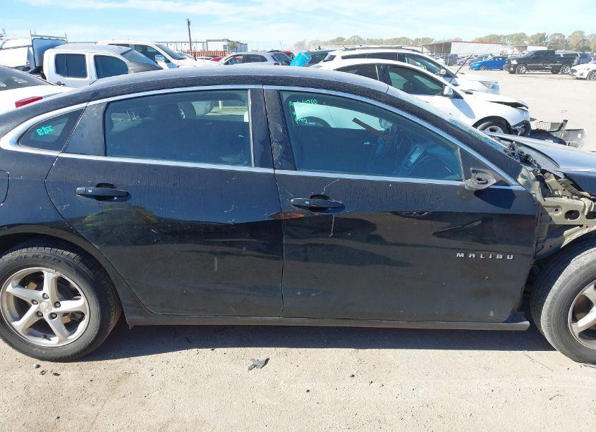 Photo 14 of 2018 Chevrolet Malibu 1LS (VIN 1G1ZB5ST9JF254786)