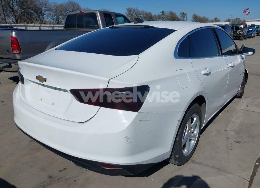 Photo 4 of 2018 Chevrolet Malibu 1LS (VIN 1G1ZB5ST9JF273046)