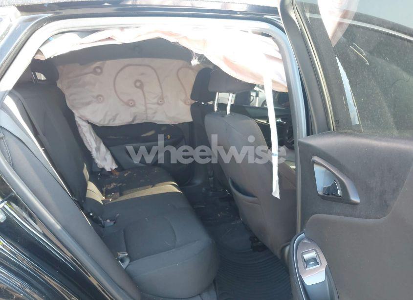Photo 8 of 2019 Chevrolet Malibu LS (VIN 1G1ZB5ST9KF189746)