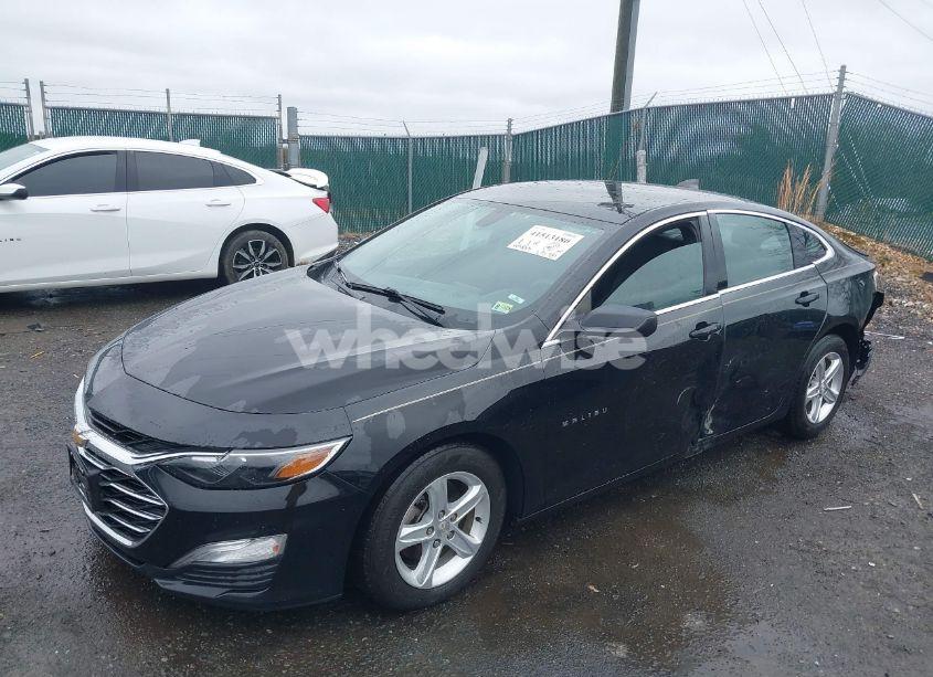 Photo 2 of 2019 Chevrolet Malibu 1LS (VIN 1G1ZB5ST9KF222339)