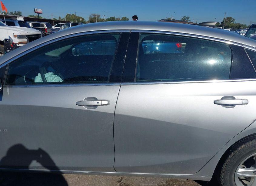 Photo 14 of 2019 Chevrolet Malibu 1LS (VIN 1G1ZB5ST9KF227461)