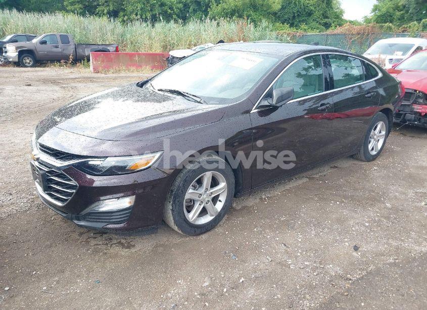 Photo 2 of 2020 Chevrolet Malibu FWD LS (VIN 1G1ZB5ST9LF073609)