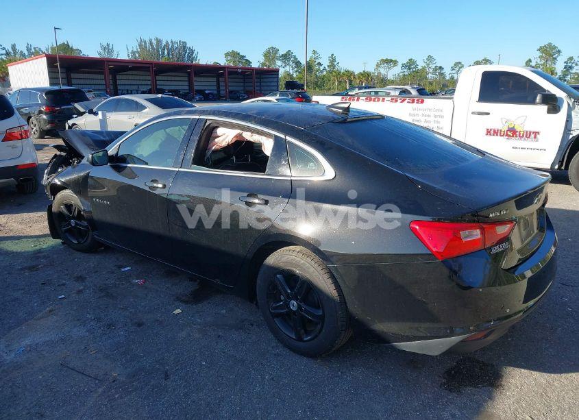 Photo 3 of 2022 Chevrolet Malibu FWD LS (VIN 1G1ZB5ST9NF212656)