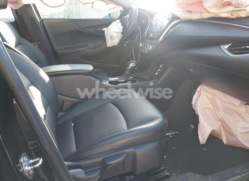 Photo 5 of 2022 Chevrolet Malibu FWD LS (VIN 1G1ZB5ST9NF212656)