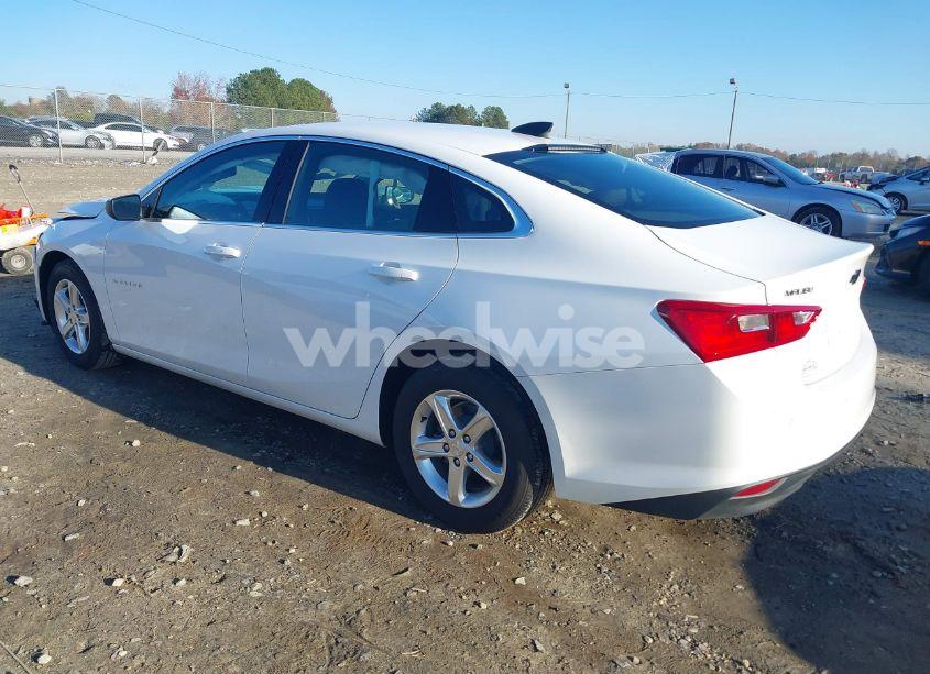 Photo 3 of 2024 Chevrolet Malibu FWD LS (VIN 1G1ZB5ST9RF111042)