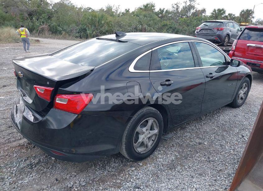 Photo 4 of 2016 Chevrolet Malibu LS (VIN 1G1ZB5STXGF230666)