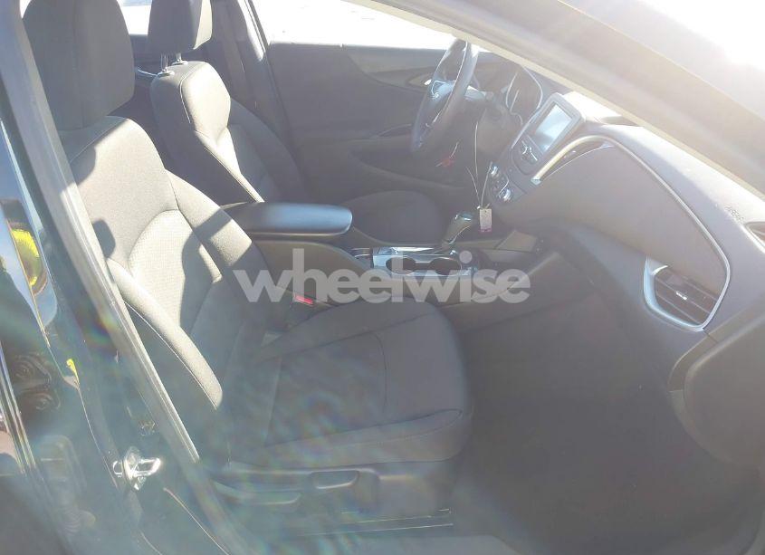 Photo 5 of 2016 Chevrolet Malibu LS (VIN 1G1ZB5STXGF240758)