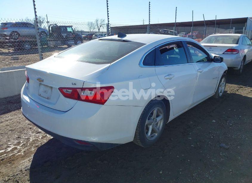 Photo 4 of 2016 Chevrolet Malibu LS (VIN 1G1ZB5STXGF267748)