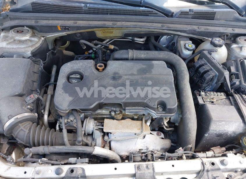 Photo 10 of 2016 Chevrolet Malibu LS (VIN 1G1ZB5STXGF286381)