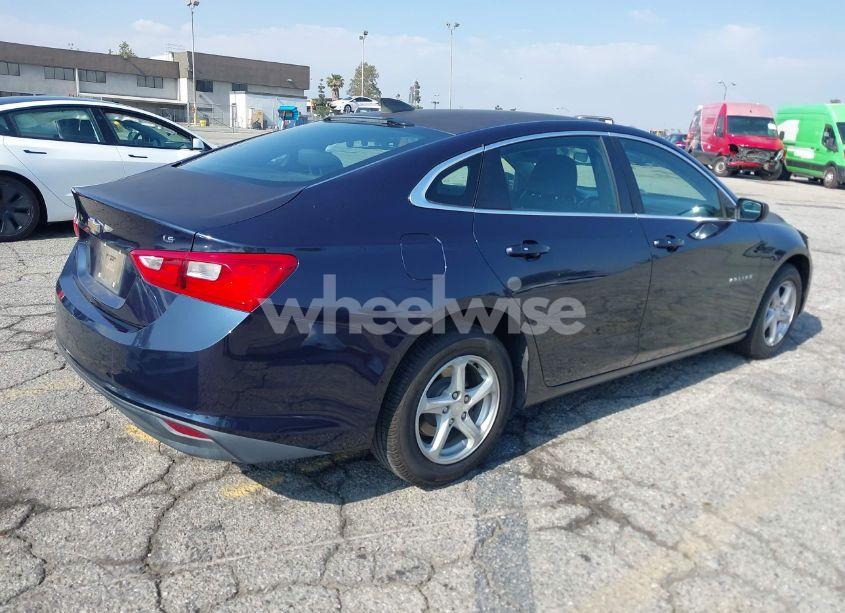 Photo 4 of 2016 Chevrolet Malibu LS (VIN 1G1ZB5STXGF302420)