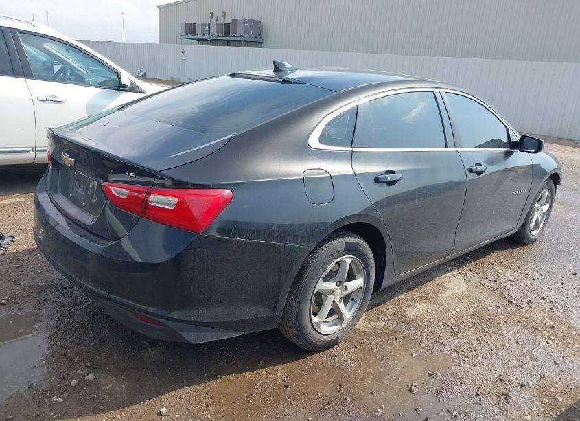 Photo 4 of 2016 Chevrolet Malibu LS (VIN 1G1ZB5STXGF309433)