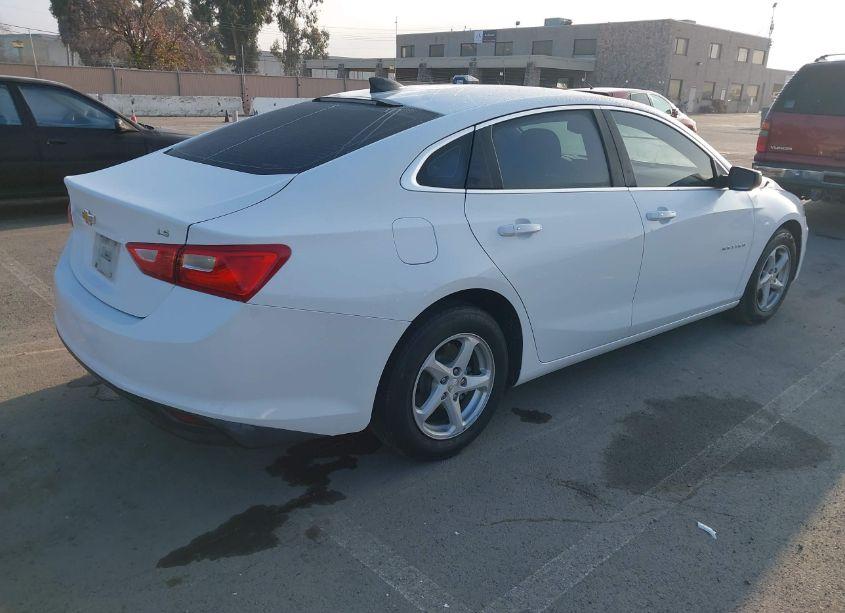 Photo 4 of 2016 Chevrolet Malibu LS (VIN 1G1ZB5STXGF310193)