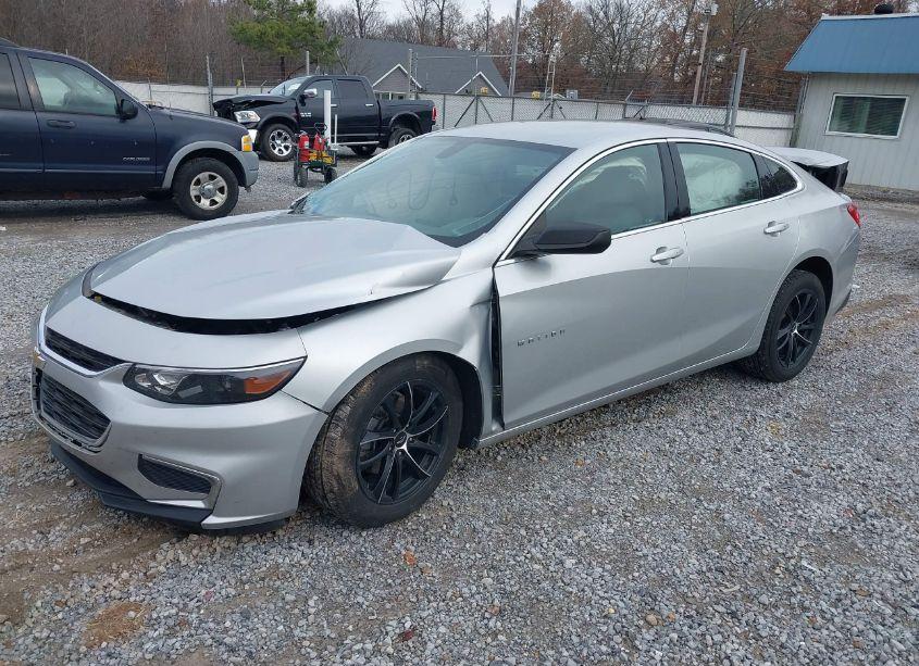 Photo 2 of 2016 Chevrolet Malibu LS (VIN 1G1ZB5STXGF310923)