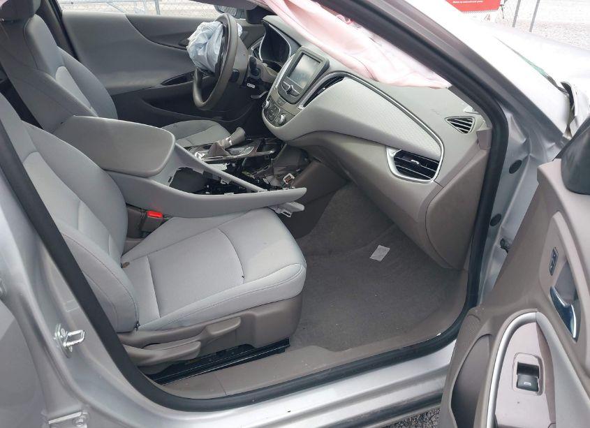 Photo 5 of 2016 Chevrolet Malibu LS (VIN 1G1ZB5STXGF310923)