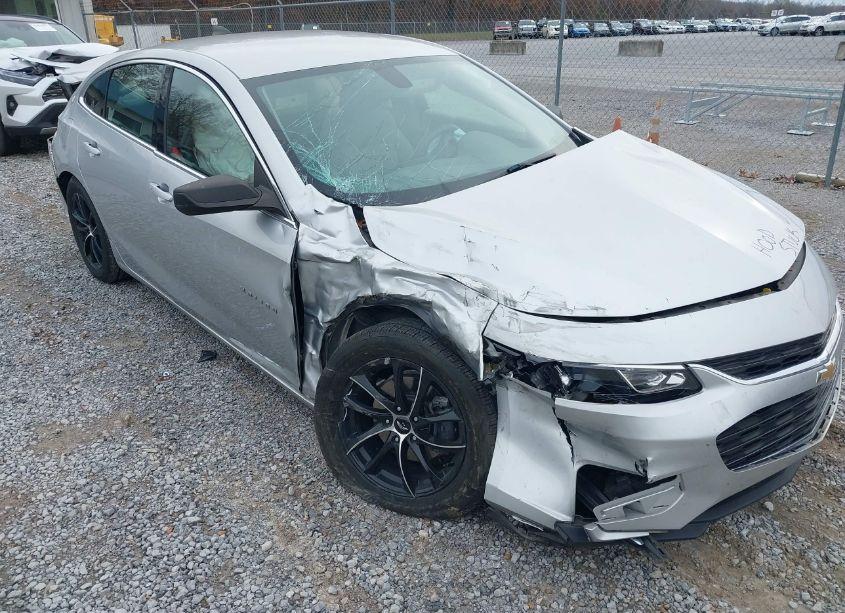 Photo 6 of 2016 Chevrolet Malibu LS (VIN 1G1ZB5STXGF310923)