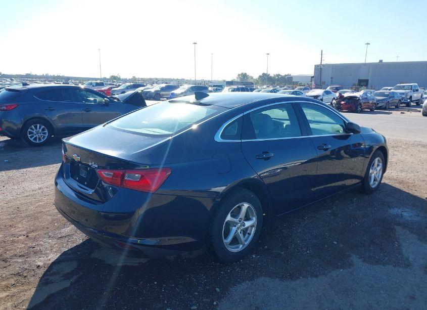 Photo 4 of 2017 Chevrolet Malibu LS (VIN 1G1ZB5STXHF102252)