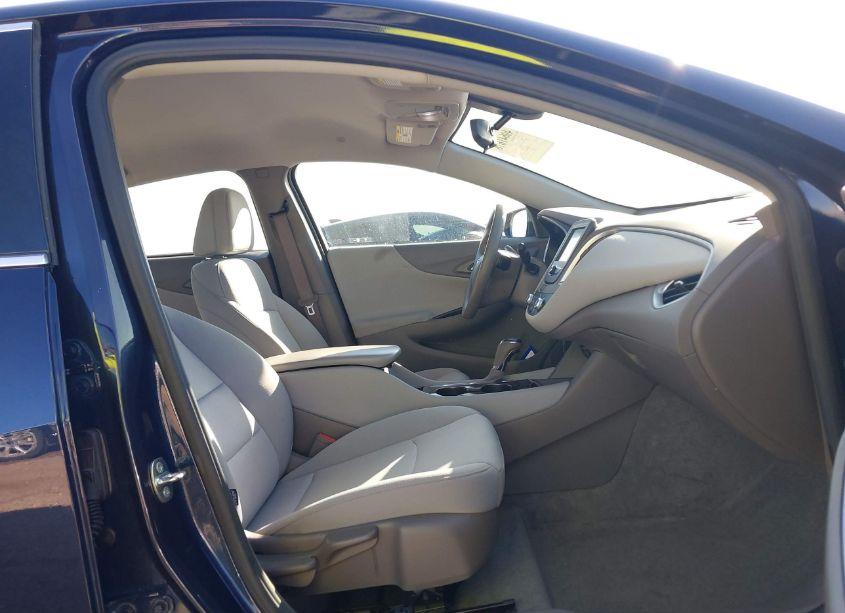 Photo 5 of 2017 Chevrolet Malibu LS (VIN 1G1ZB5STXHF102252)