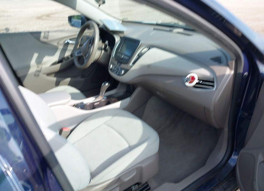 Photo 5 of 2017 Chevrolet Malibu LS (VIN 1G1ZB5STXHF123750)