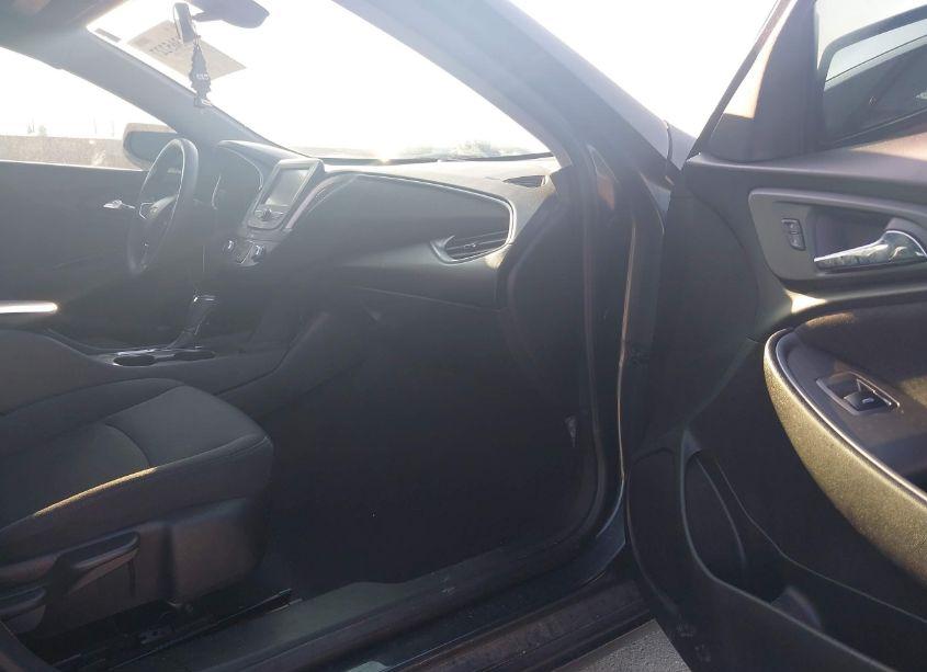 Photo 5 of 2017 Chevrolet Malibu LS (VIN 1G1ZB5STXHF180014)