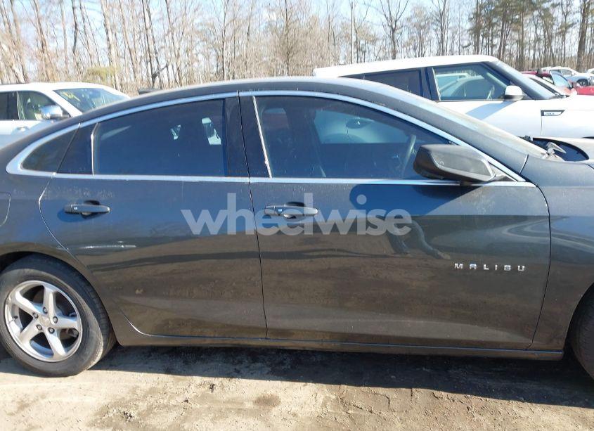 Photo 13 of 2017 Chevrolet Malibu LS (VIN 1G1ZB5STXHF201010)