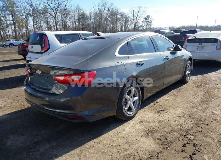Photo 4 of 2017 Chevrolet Malibu LS (VIN 1G1ZB5STXHF201010)