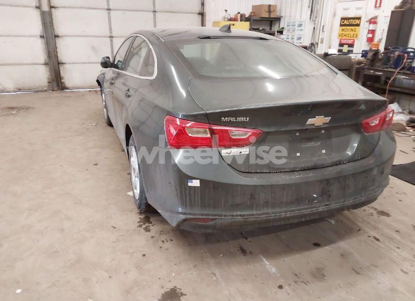 Photo 3 of 2018 Chevrolet Malibu 1LS (VIN 1G1ZB5STXJF215804)