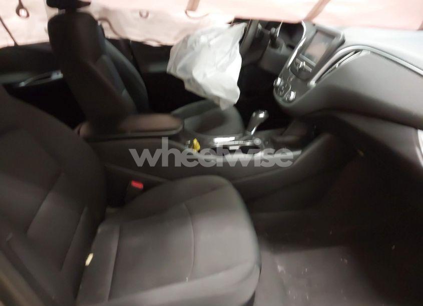 Photo 5 of 2018 Chevrolet Malibu 1LS (VIN 1G1ZB5STXJF215804)