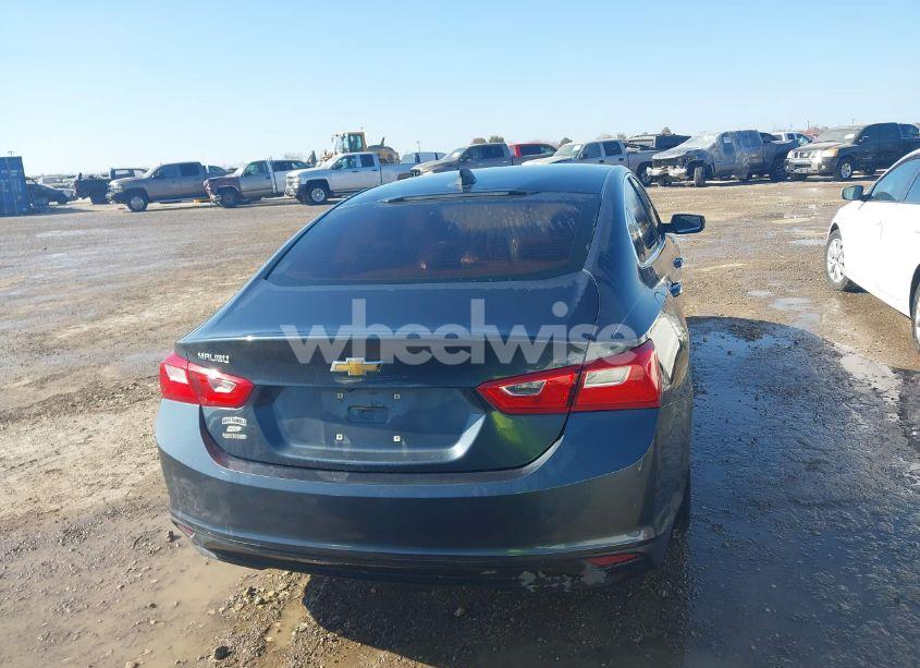 Photo 15 of 2019 Chevrolet Malibu 1LS (VIN 1G1ZB5STXKF119530)