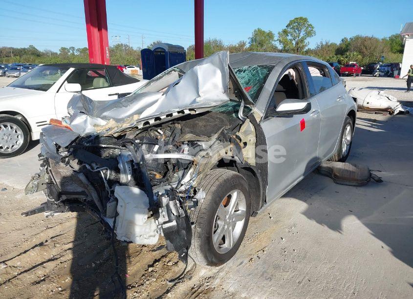 Photo 2 of 2019 Chevrolet Malibu 1LS (VIN 1G1ZB5STXKF129040)