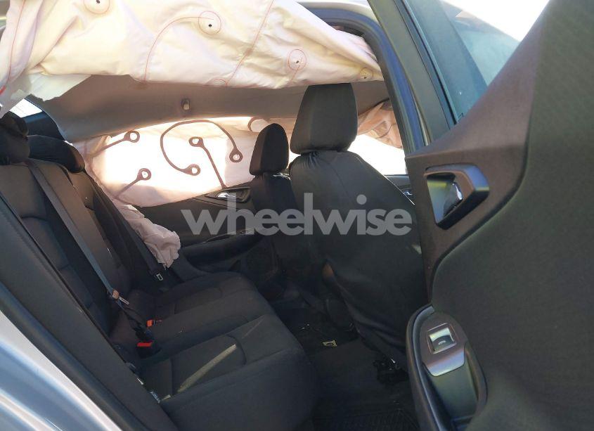 Photo 8 of 2019 Chevrolet Malibu 1LS (VIN 1G1ZB5STXKF173359)