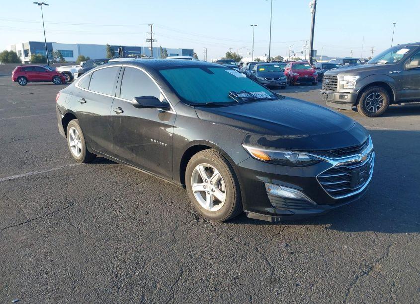 2020 Chevrolet Malibu FWD LS (VIN 1G1ZB5STXLF096137) main photo