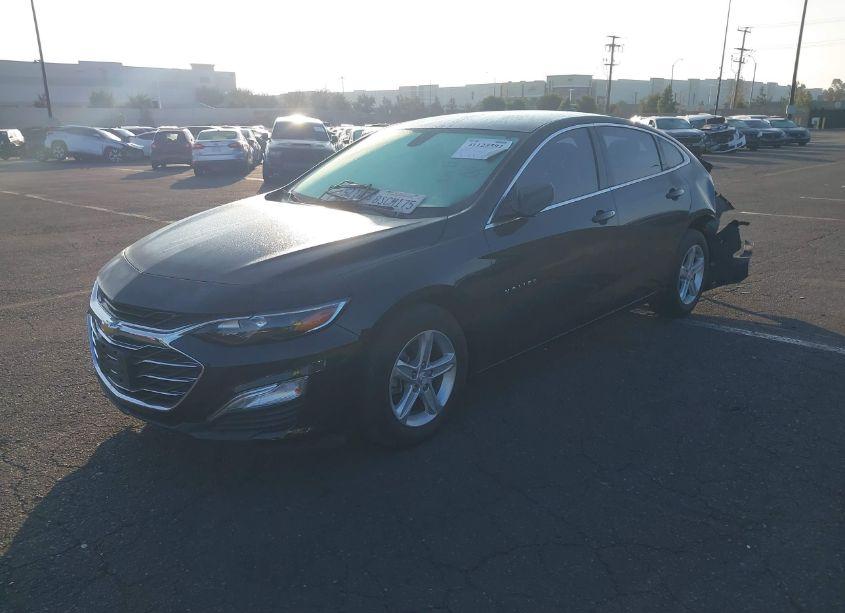 Photo 2 of 2020 Chevrolet Malibu FWD LS (VIN 1G1ZB5STXLF096137)