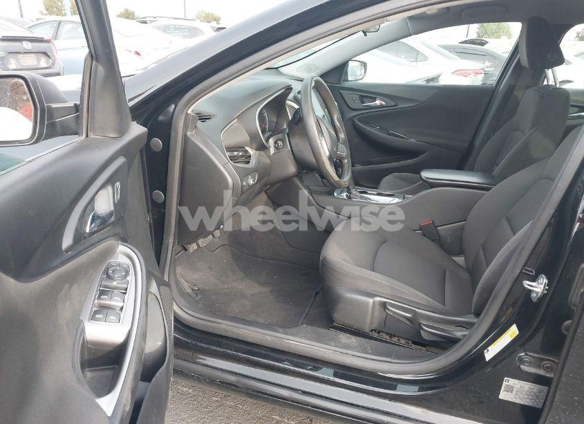 Photo 5 of 2020 Chevrolet Malibu FWD LS (VIN 1G1ZB5STXLF114300)