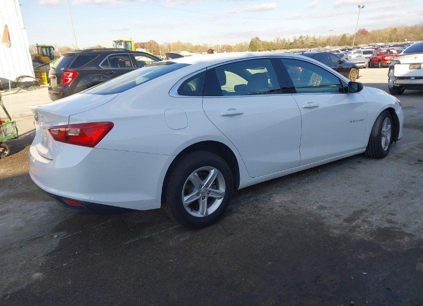 Photo 4 of 2021 Chevrolet Malibu FWD LS (VIN 1G1ZB5STXMF040121)