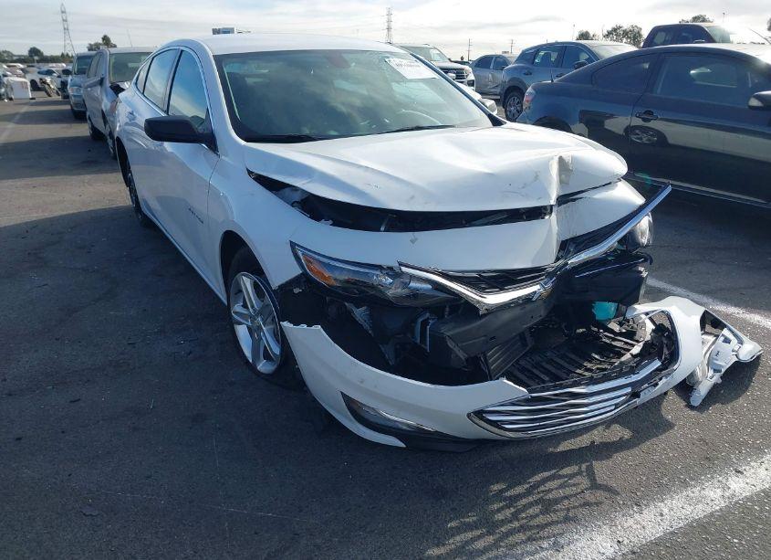 2022 Chevrolet Malibu FWD LS (VIN 1G1ZB5STXNF192515) main photo