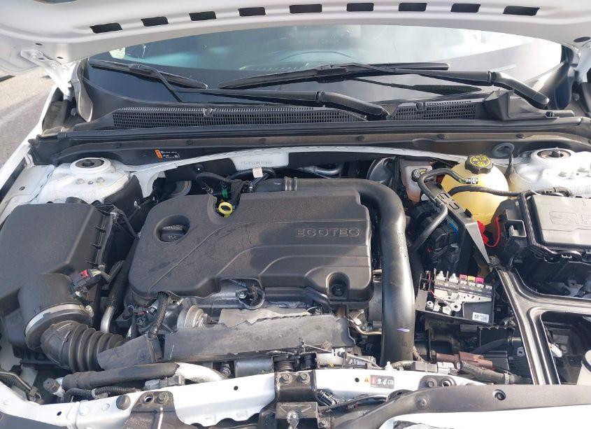 Photo 10 of 2022 Chevrolet Malibu FWD LS (VIN 1G1ZB5STXNF192515)