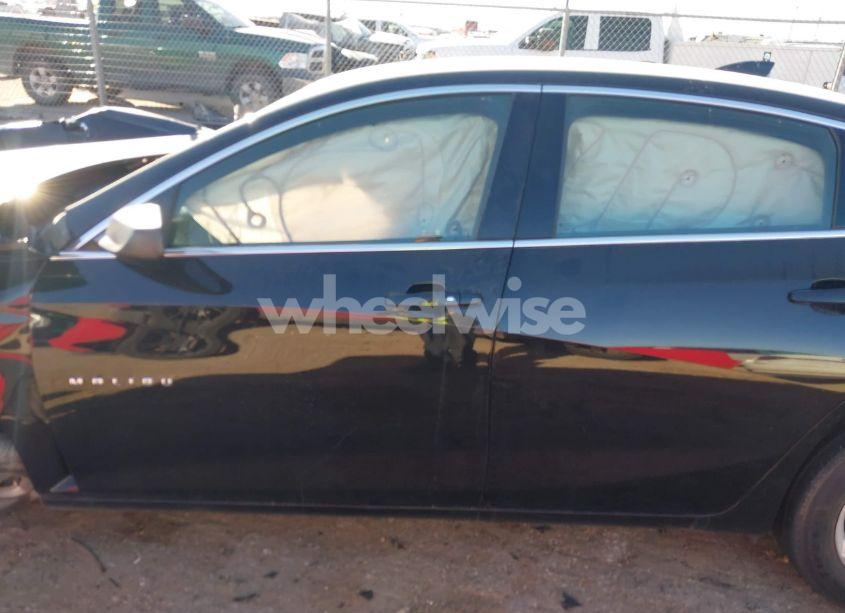 Photo 14 of 2023 Chevrolet Malibu FWD LS (VIN 1G1ZB5STXPF118577)