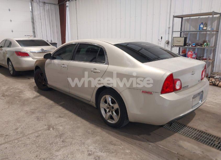 Photo 3 of 2010 Chevrolet Malibu LT (VIN 1G1ZC5E00AF115189)