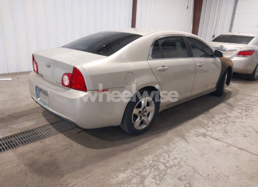 Photo 4 of 2010 Chevrolet Malibu LT (VIN 1G1ZC5E00AF115189)