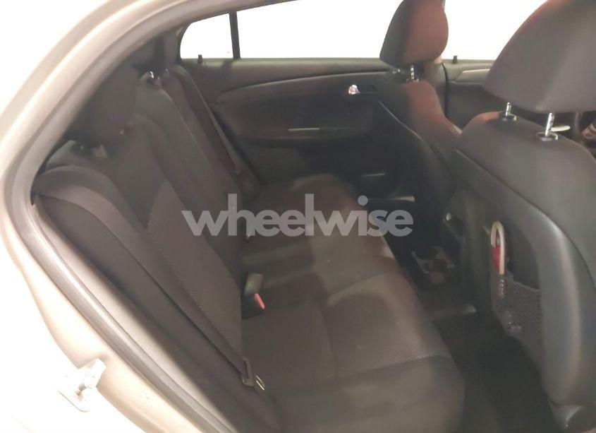 Photo 8 of 2010 Chevrolet Malibu LT (VIN 1G1ZC5E00AF115189)