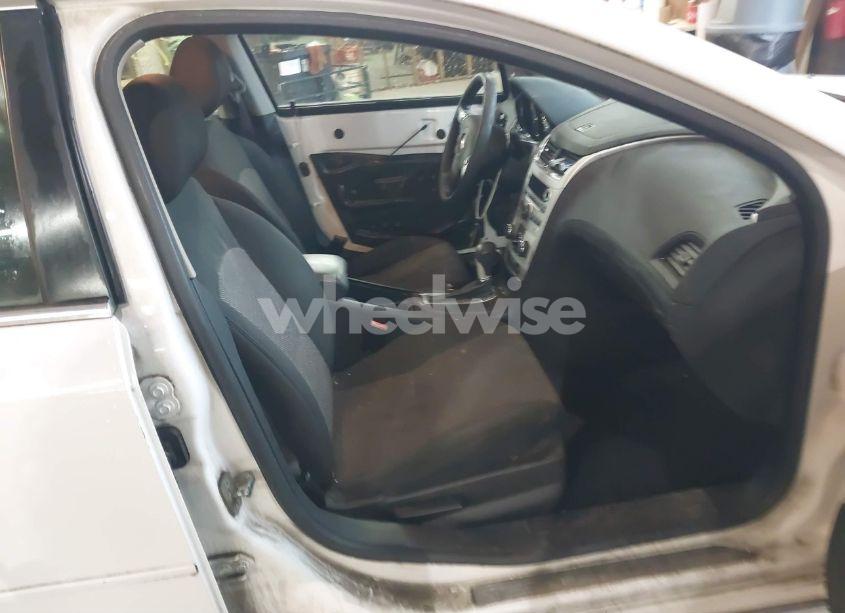 Photo 5 of 2012 Chevrolet Malibu 1LT (VIN 1G1ZC5E00CF216364)