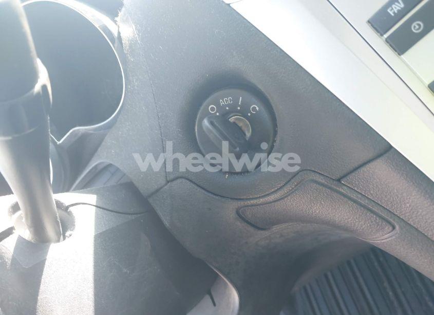 Photo 11 of 2012 Chevrolet Malibu 1LT (VIN 1G1ZC5E00CF325150)